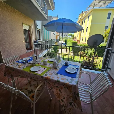 Mariluna - Grande Terrazza A Un Passo Dal Mare 아파트 *